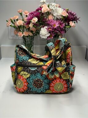 🌹 Vera Bradley Flower Shower Crossbody Bag in Turquoise, Orange, Green and Brown
